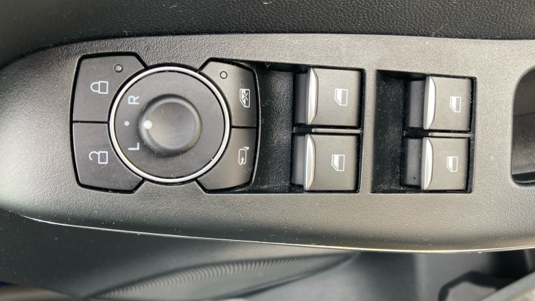 Ford Puma 1.0 EcoBoost Hybrid mHEV Titanium 5dr Petrol Hatchback